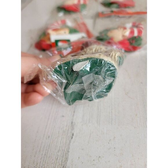 Kurt Adler vintage elf boy girl wreath variety ornament Santa Claus Xmas - Picture 13 of 15